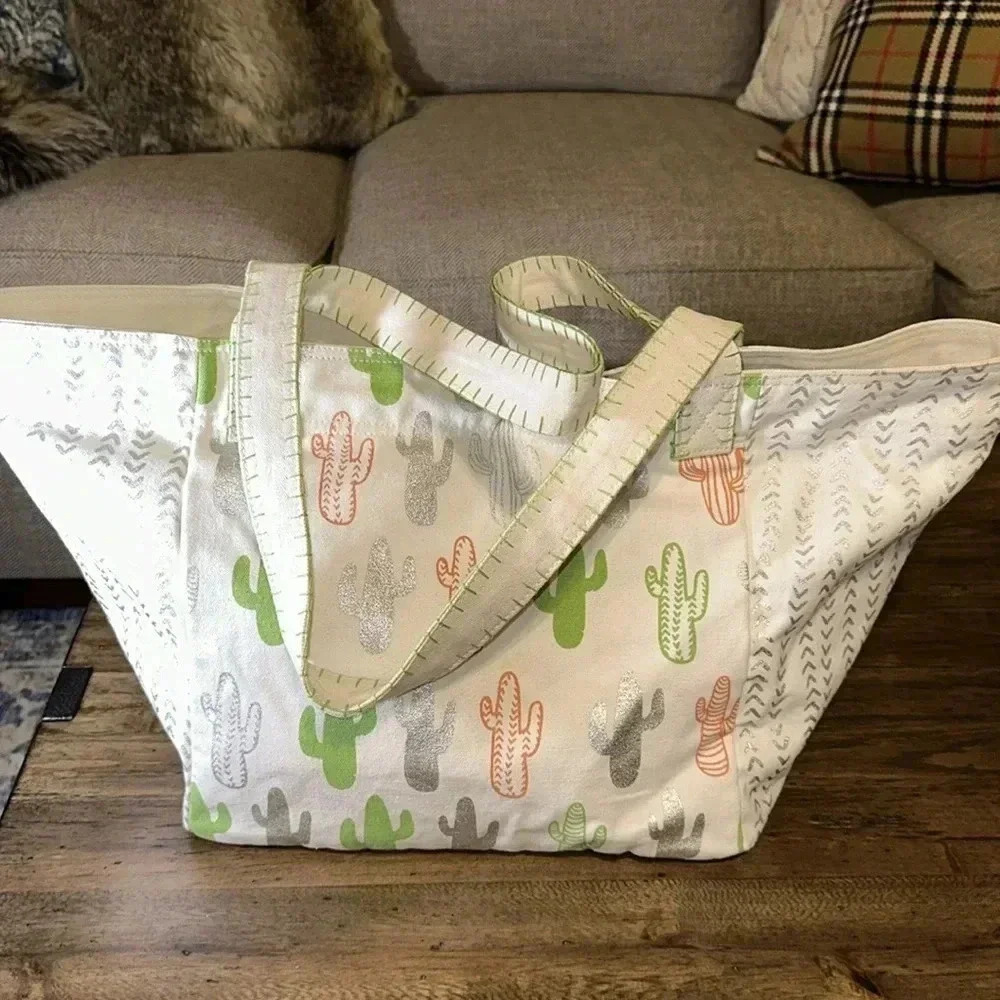 ANTHROPOLOGIE Large Cactus Canvas Tote Bag w/Snap Closure